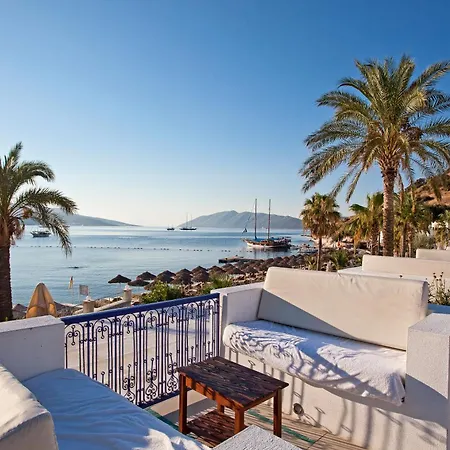 リゾート サルマキス リゾート＆スパ 5*