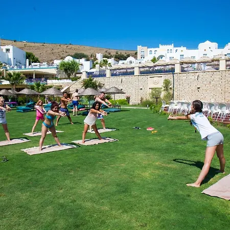 Θέρετρο Salmakis & 5*